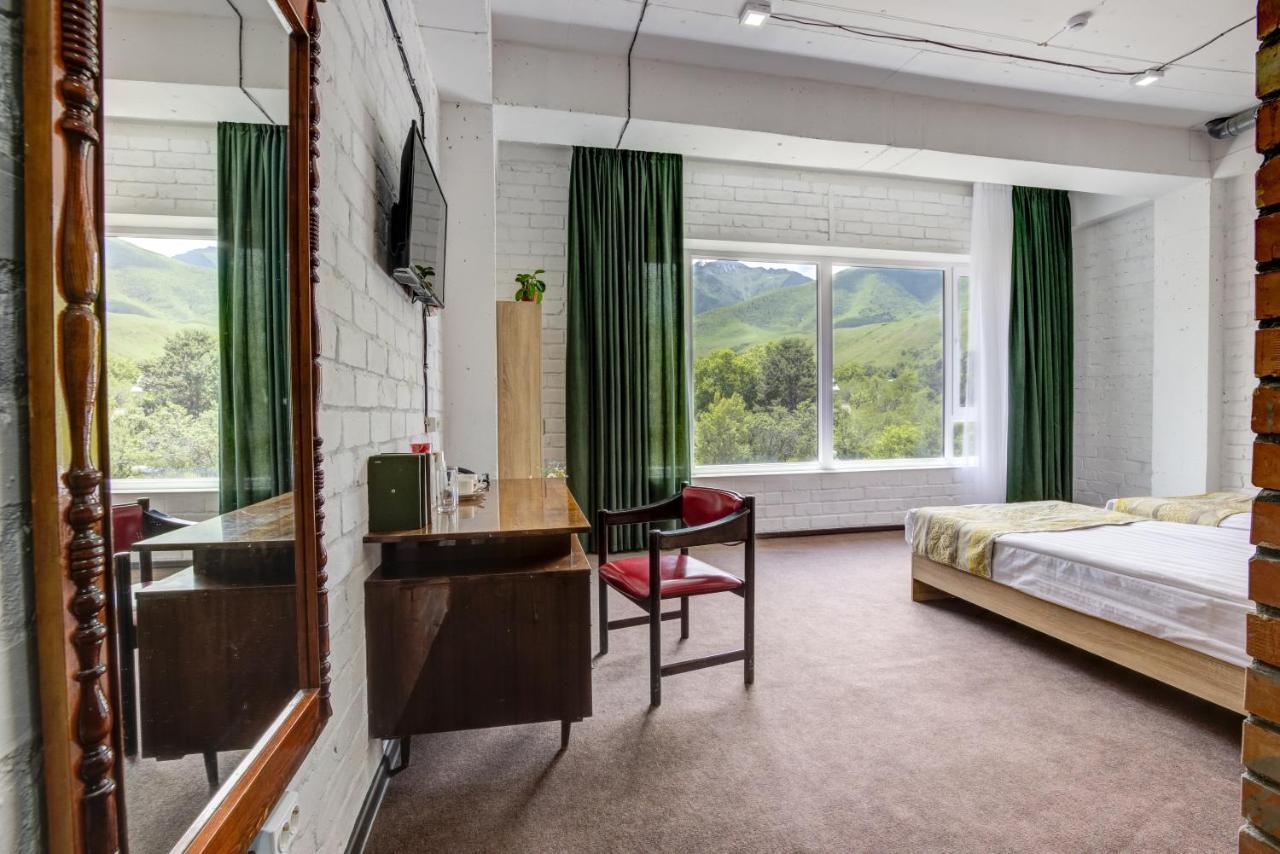 Olive Ala-Archa Hotel & Spa Verkhnyaya Alaarcha Buitenkant foto