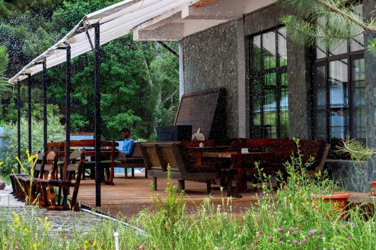 Olive Ala-Archa Hotel & Spa Verkhnyaya Alaarcha Buitenkant foto
